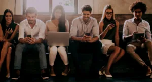 Trabalho fora do campus no Canadá? Veja o que mudou